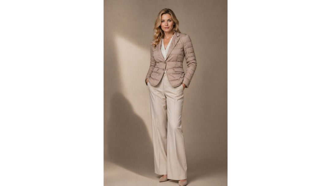Best Travel Blazer for Women: 2026 Guide