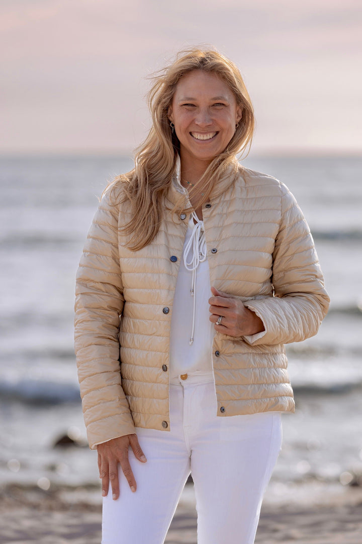 The Leicester - Light weight Reversible Down Jacket Cotes of London
#color_camel-ivory