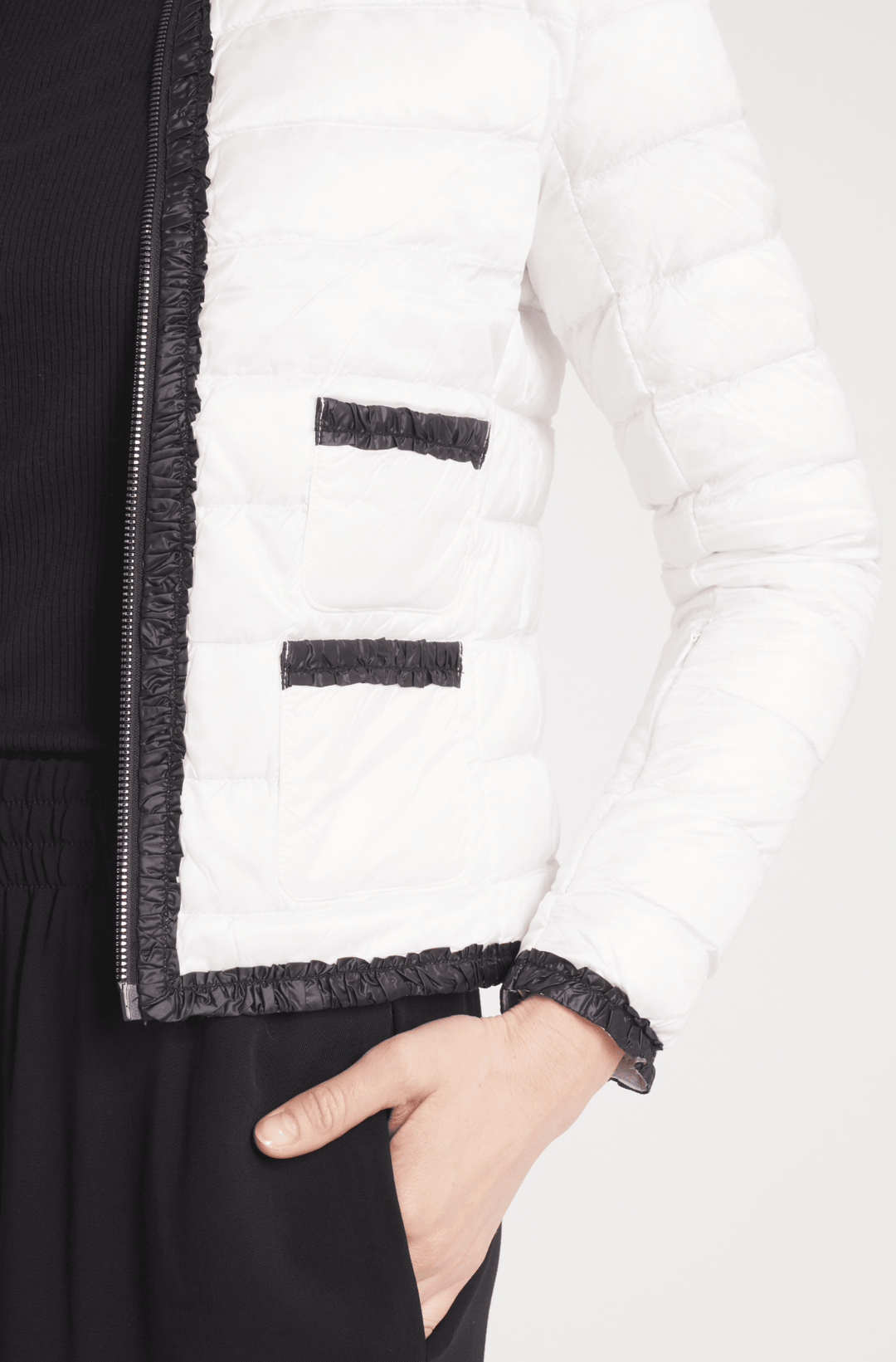 The Buckingham | Down Jacket | Ivory - Cotes of London