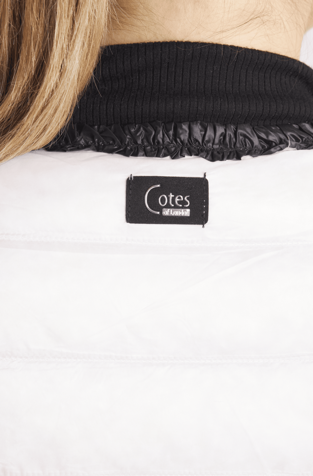 The Buckingham | Down Jacket | Ivory - Cotes of London