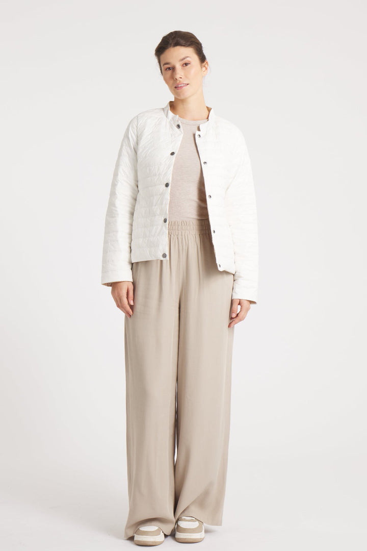 The Leicester in Matte | 2 in 1 Reversible Down Jacket | Camel / Ivory - Cotes of London