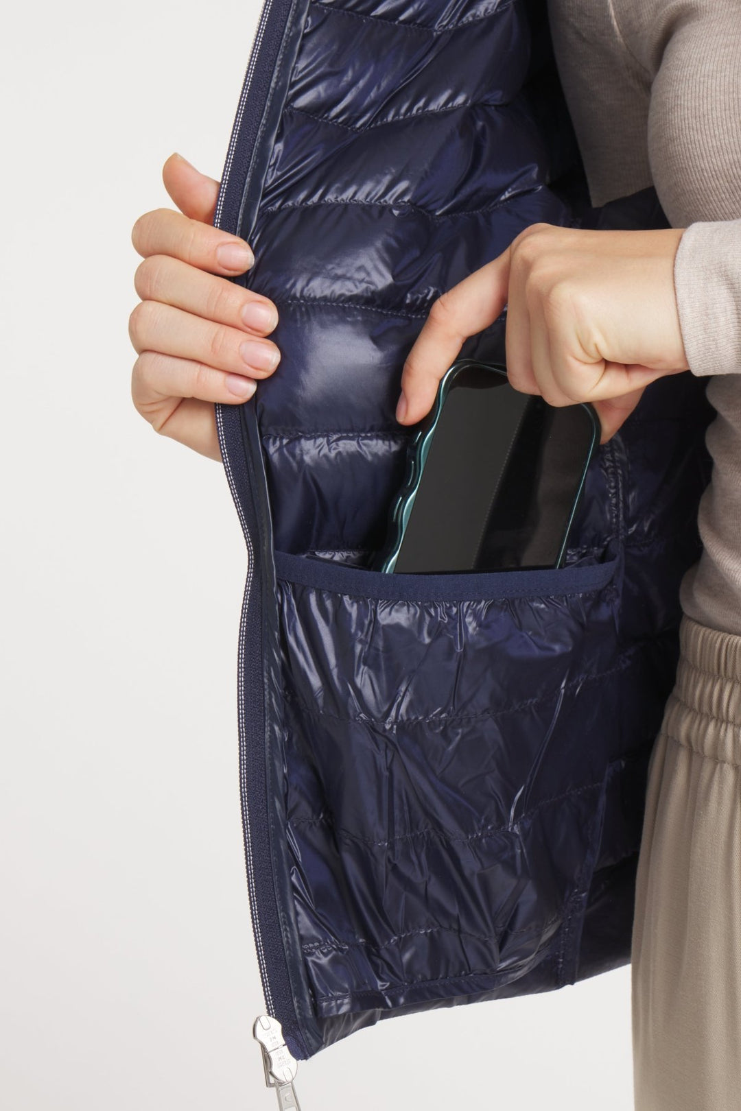 The St Ives | Down Vest | Ink Navy - Cotes of London