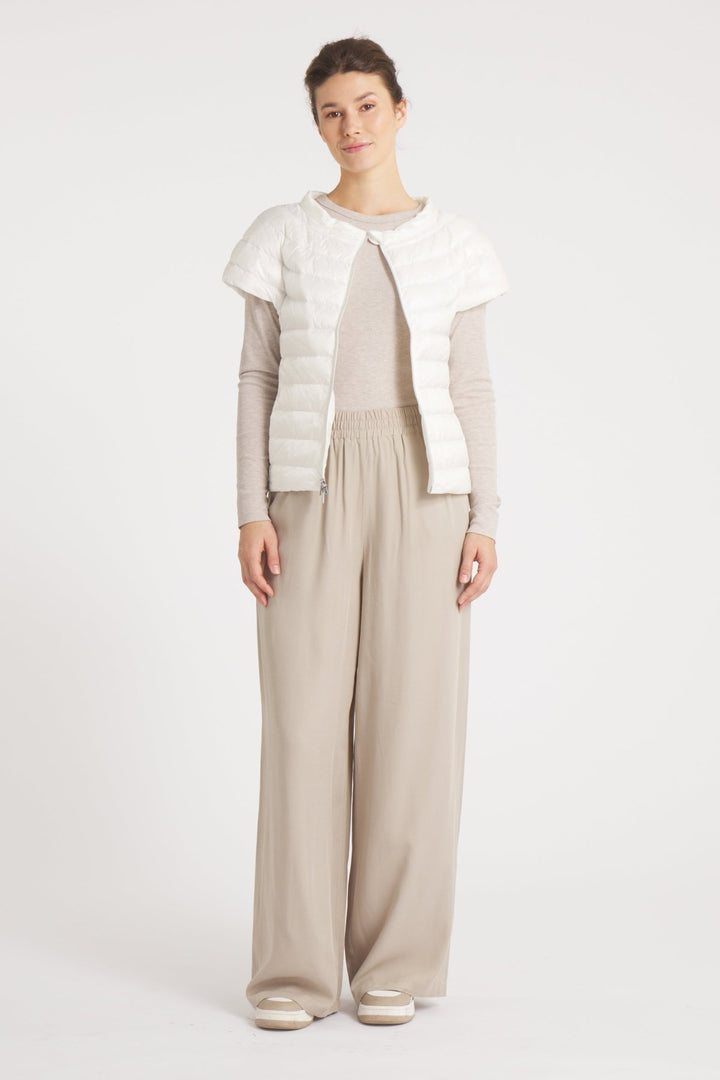 The St Ives | Down Vest | Ivory - Cotes of London