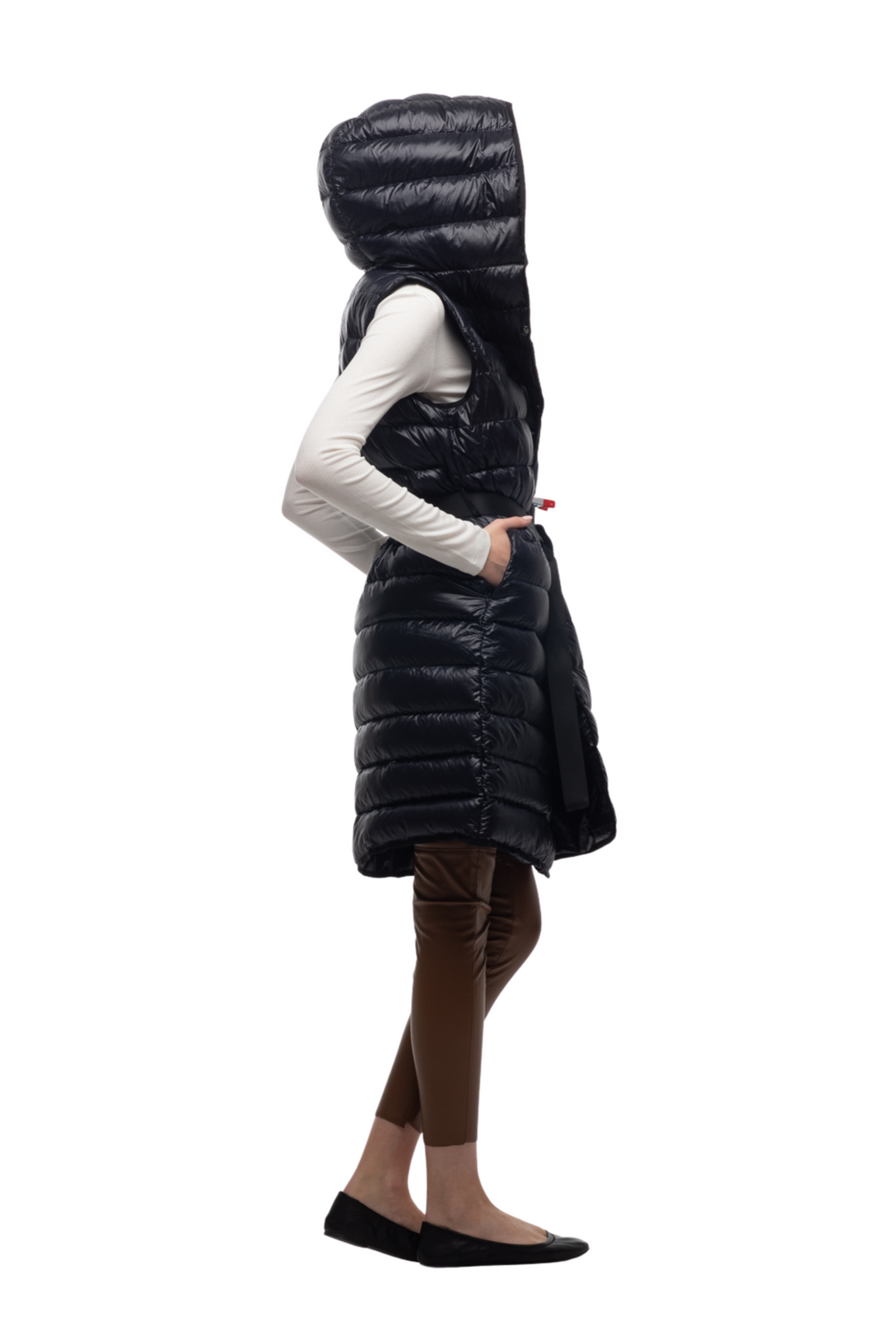 The Camden - Long Hooded Down Vest Cotes of London
#color_midnight-black